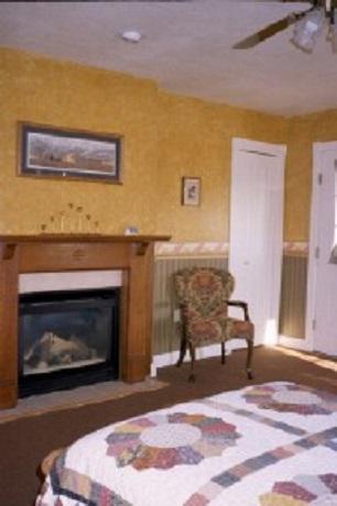 The Feathered Star Bed And Breakfast Carlsville Εξωτερικό φωτογραφία